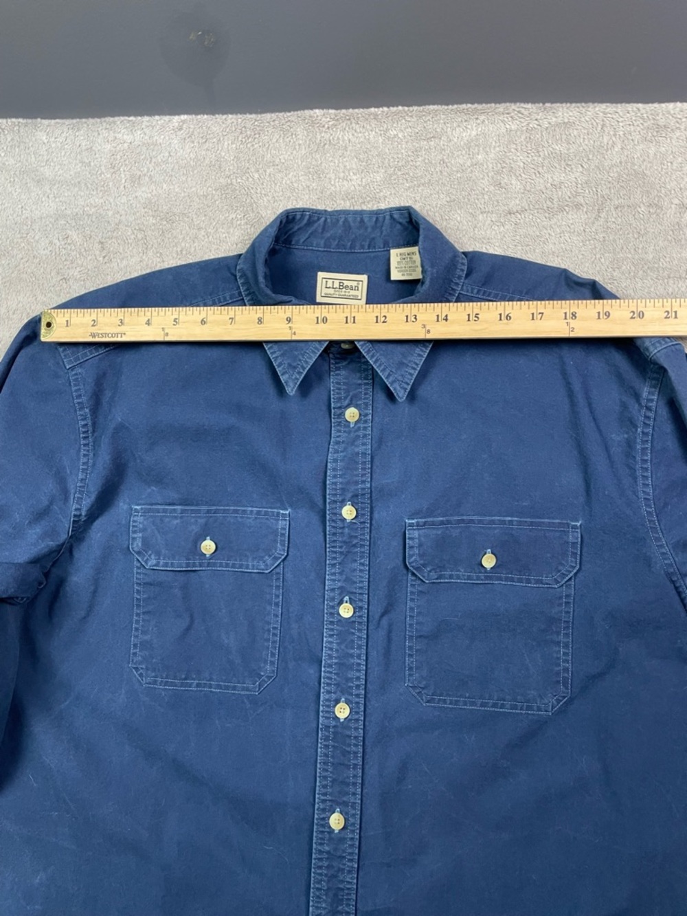 L.L. Bean Men's Large Regular Navy Blue Chino Work Shirt Cotton Made in Canada - Picture 7 of 10